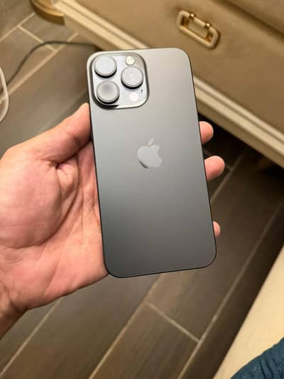 I PHONE 15 PRO MAX  256gb 86% HEALTH jv
