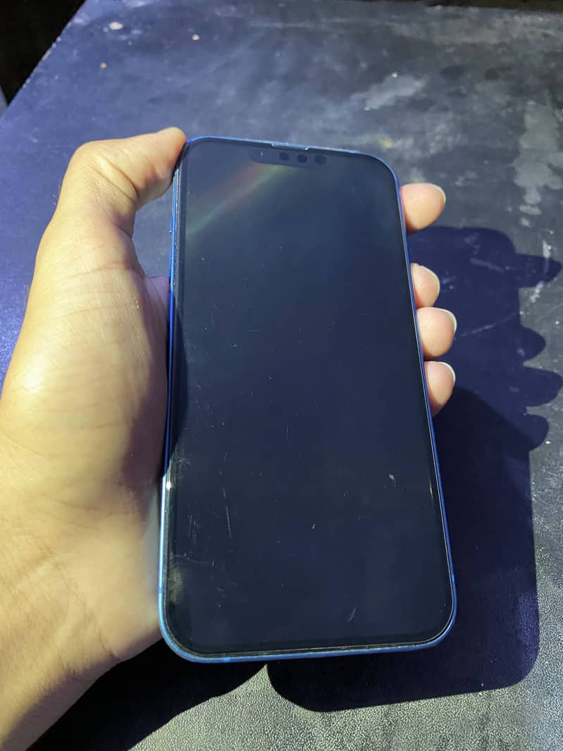 iPhone 13 2