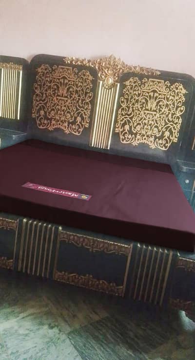 King size bed with mattress for sale_  urgent sale