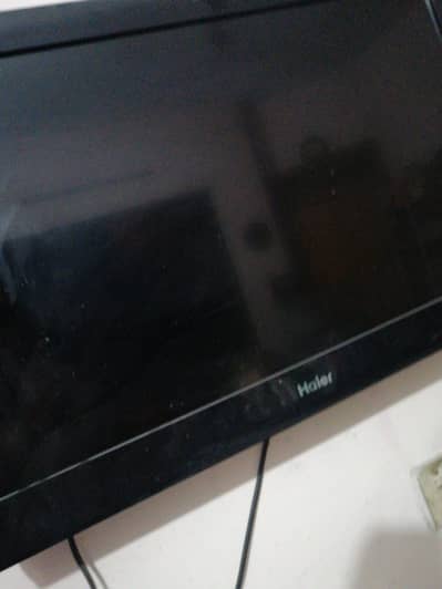 Haier 32 LCD TV