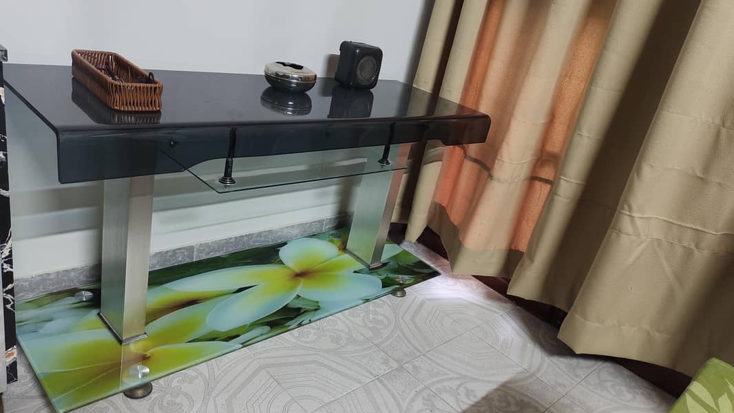 glass table 0