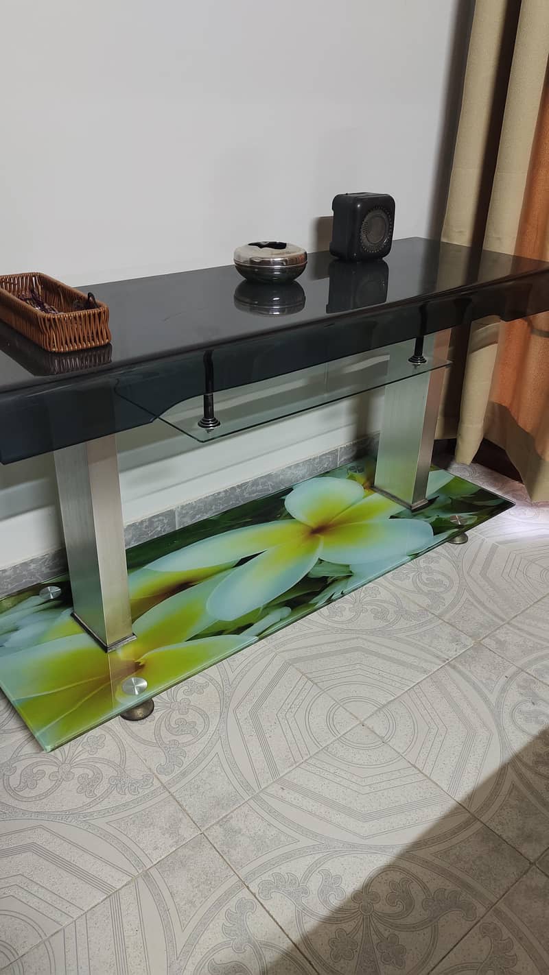 glass table 1