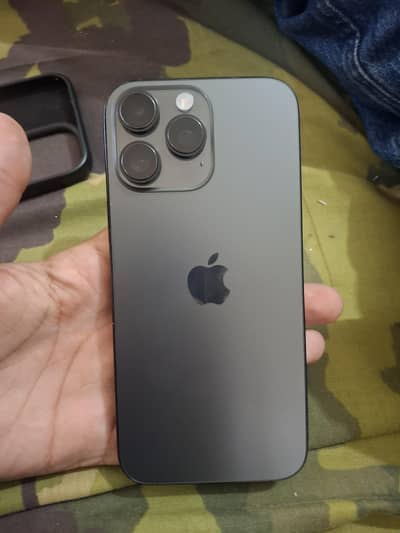 16 Pro Max 256 GB