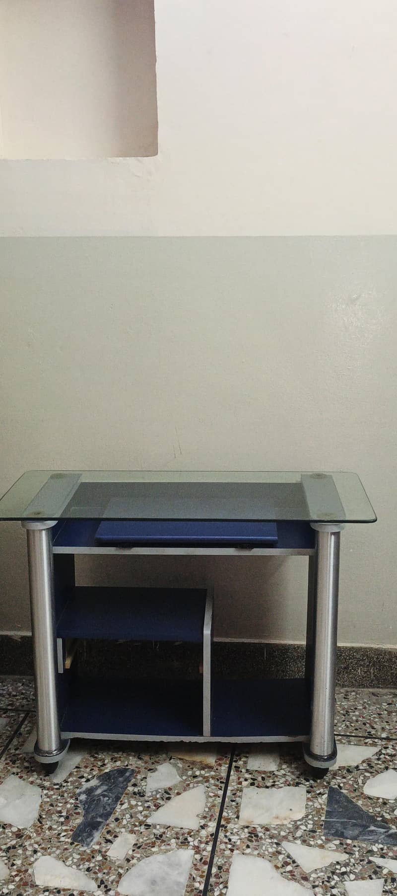 computer table 0