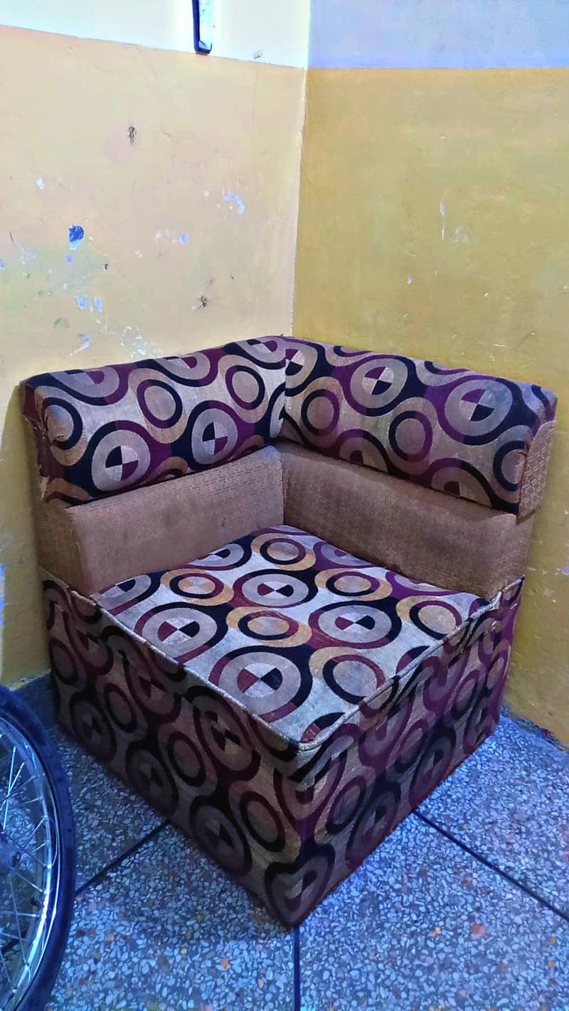corner sofa available 1