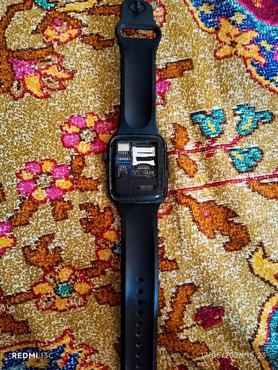 Classic Used Watch – Battery Required