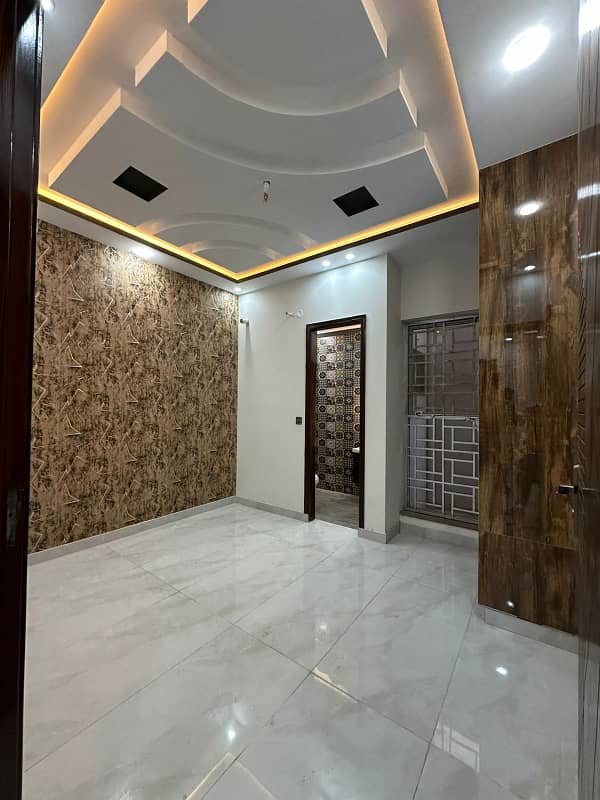1 Bed Attach bath 4