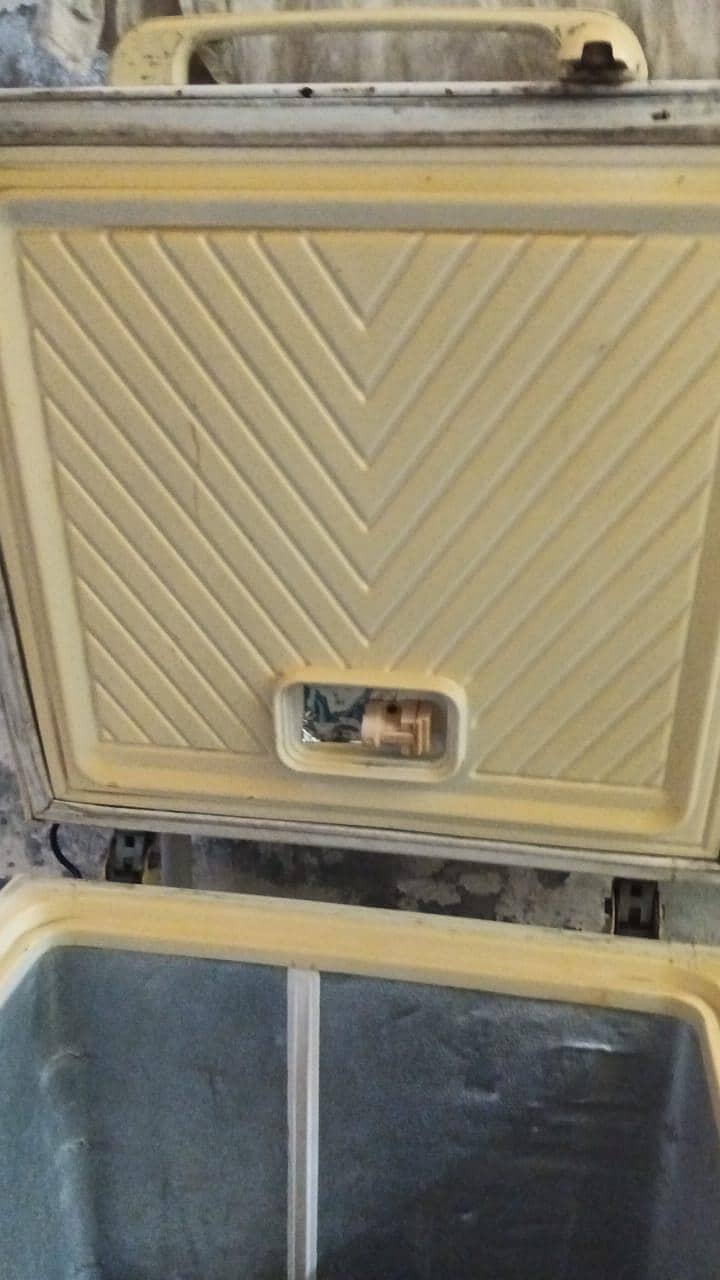 DEEP FREEZER 0