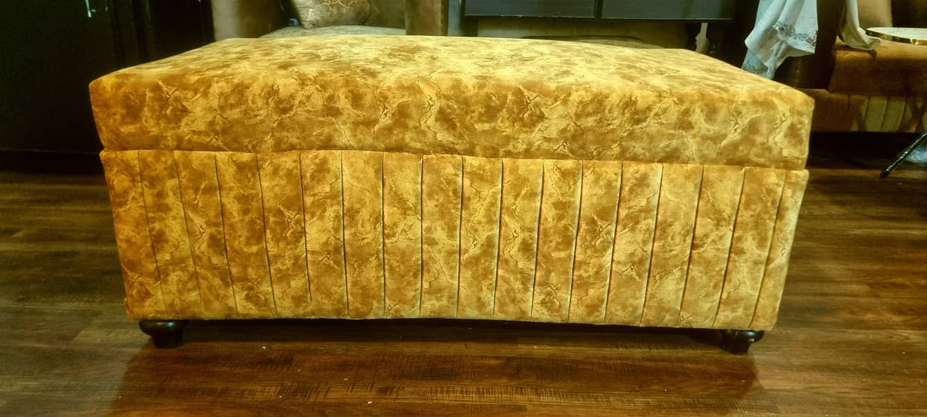 Sethi sofa 1