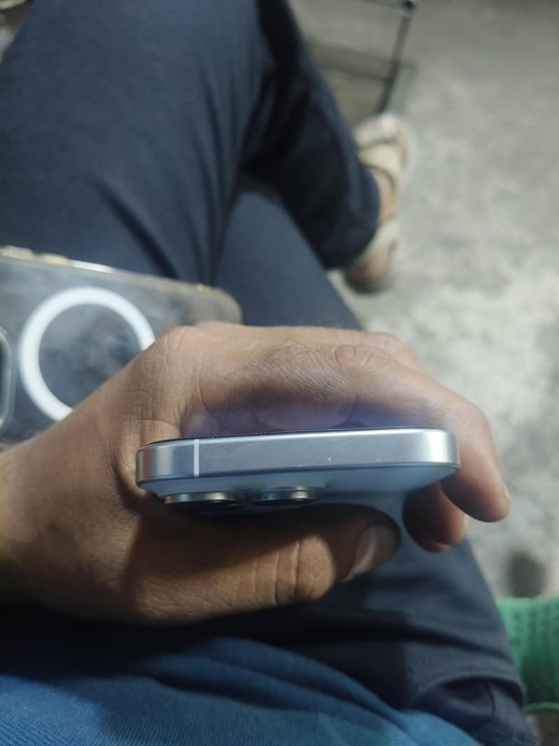 iphone 16pro 3