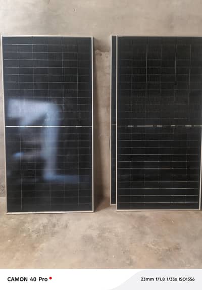 Brand New only 15 days used Solar Panel 585W 3 Panels Double Glass