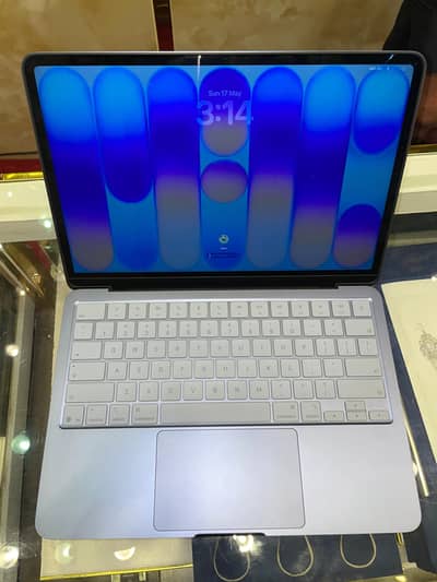 MacBook Neo 8GB 256GB – Box Open Only – Brand New Condition