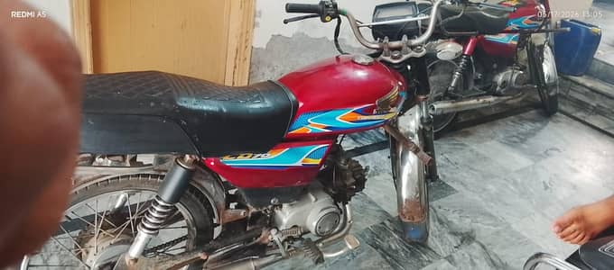 Road prince 2019 model  achi cindition mak