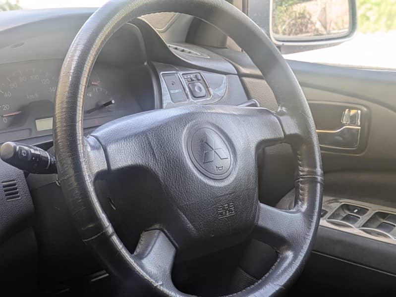 lancer hatchback. 2006/11 8