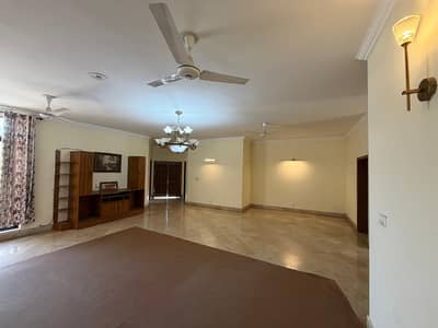 DHA Phase 1 1 kanal House 7 Bedroom Double Unit Gas Install For Rent Demand 250