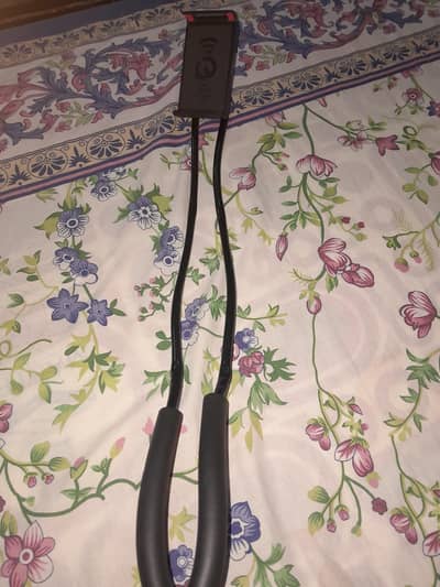Mobile Neck Stick