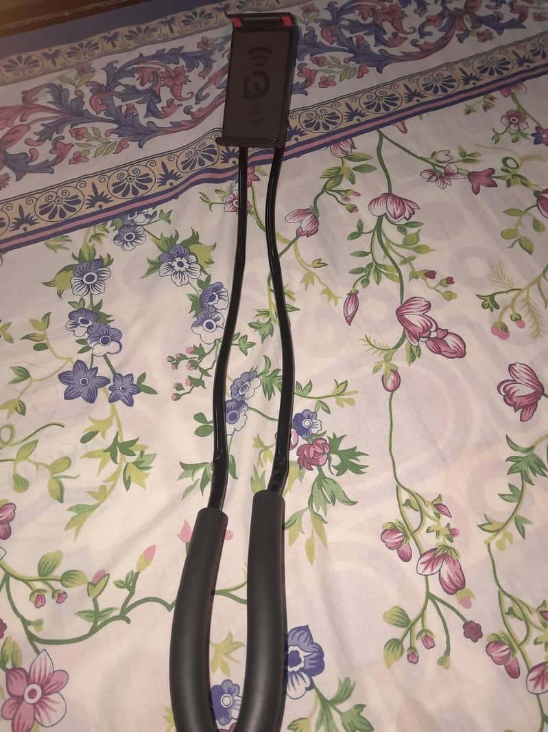 Mobile Neck Stick 0