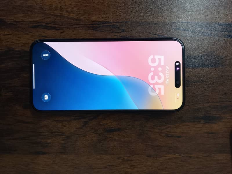 Apple iPhone 16 Plus 1