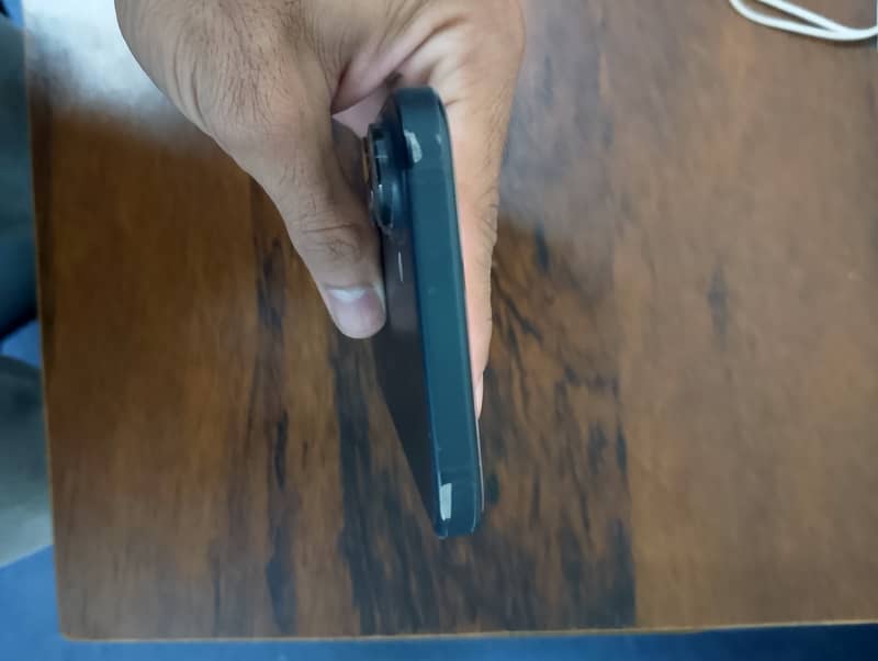 Apple iPhone 16 Plus 5