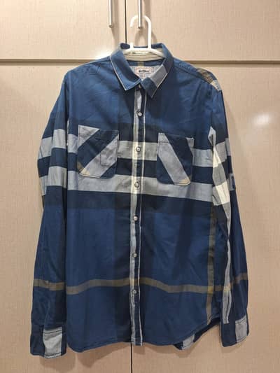 Outfitters Large Shirt Brand New Condition (Original)