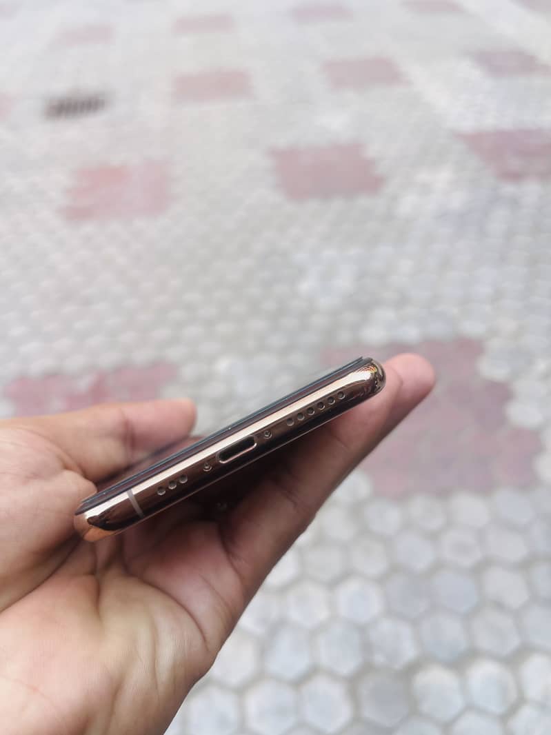 Iphone Xs 2