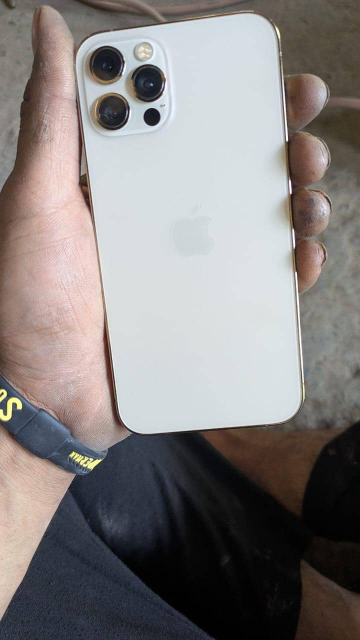 iphone 12 pro 2