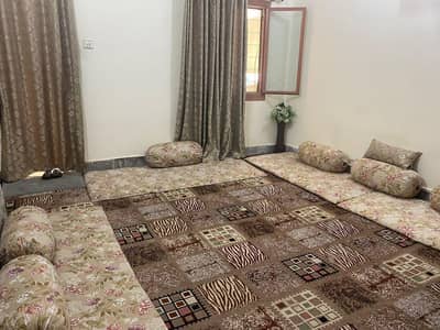 Floor Gadday Set for Sale – Neat & Clean