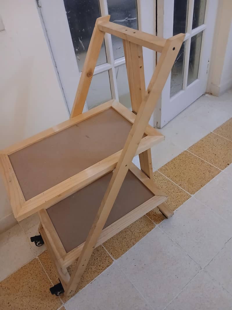 tea trolley 0