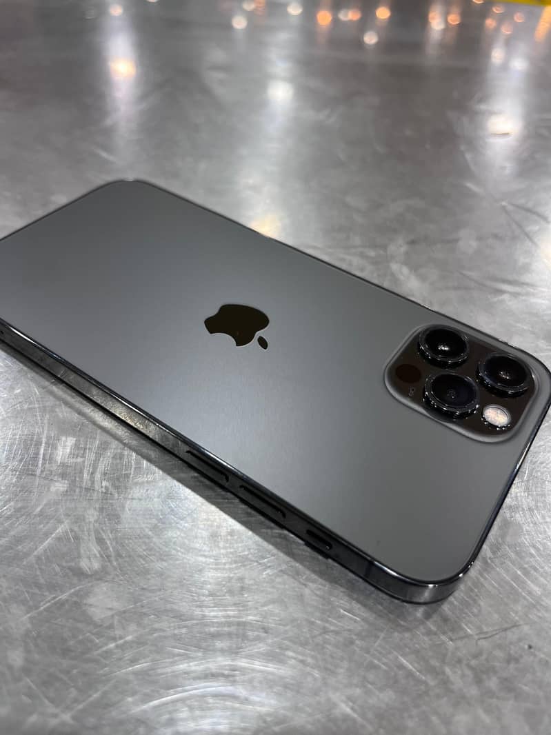 iPhone 12 pro 2