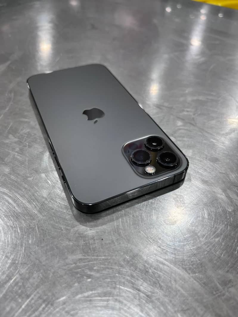 iPhone 12 pro 3