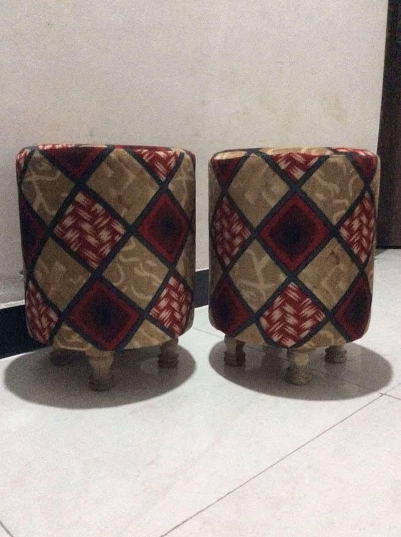 sitting stools in 2