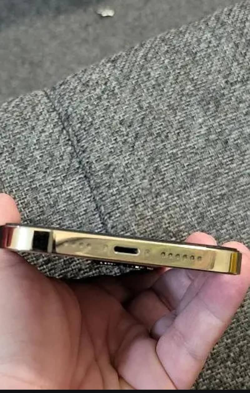 Iphone 12 Pro Max 2