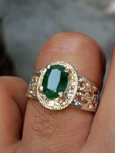 Natural Emerald Silver made ring