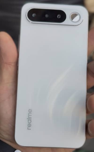 Realme 16 box pack 8/256