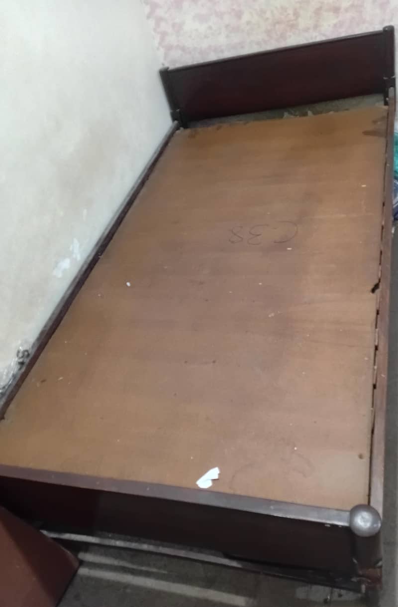 Single Bed 0