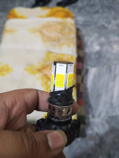 bike front LED LIGHT= YELLOW + WHITE  dipper also