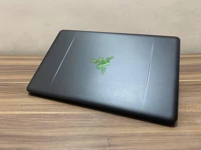 RAZER BLADE STEALTH . . Core i7 7th Gen (4k oled touch display)
