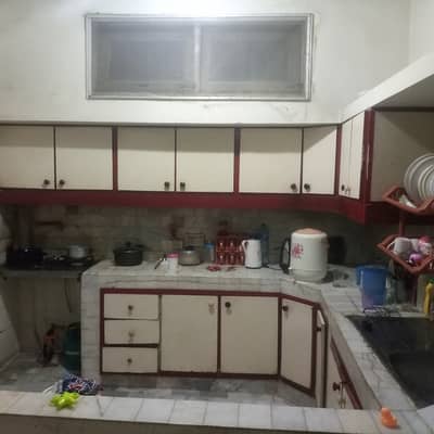 3 Bedroom Drawing Lounge 2 Bath First Floor For Rent Block J