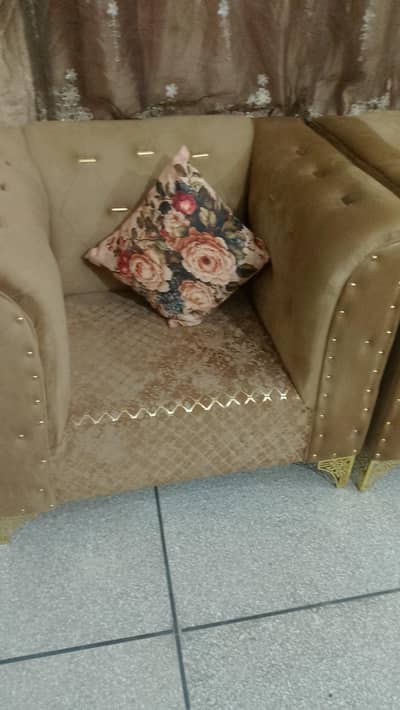 sofa set new h used nai kiya with co cushions