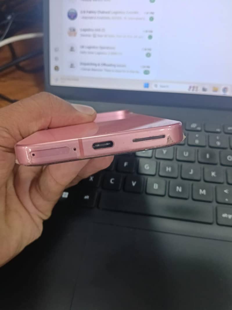 Google Pixel 9 4