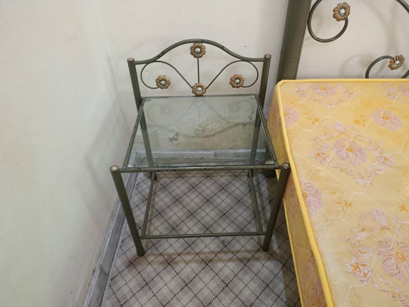 Bed+Mattress+side table+ Dressing Table 1