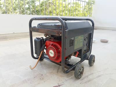 Osaka Generator 2.5 Kv ( read add)