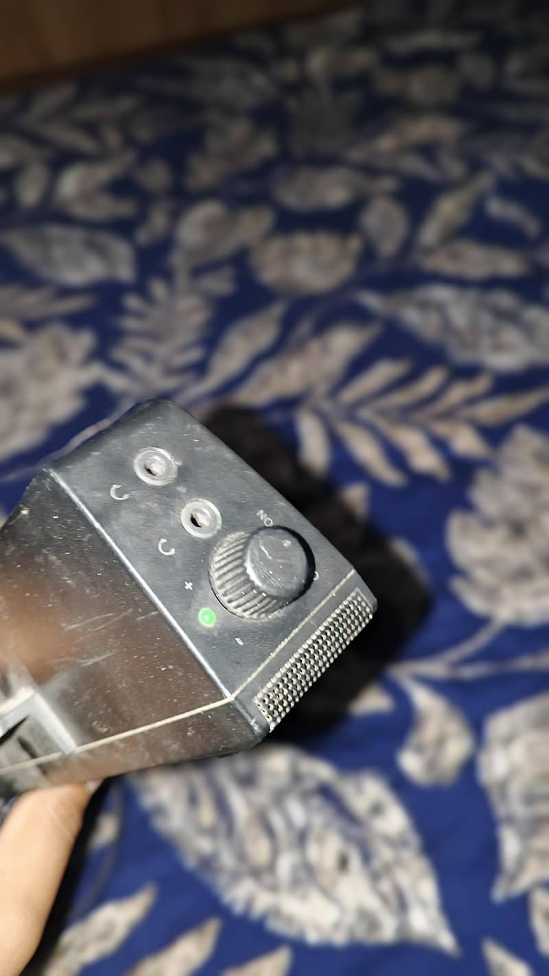 speakers 1