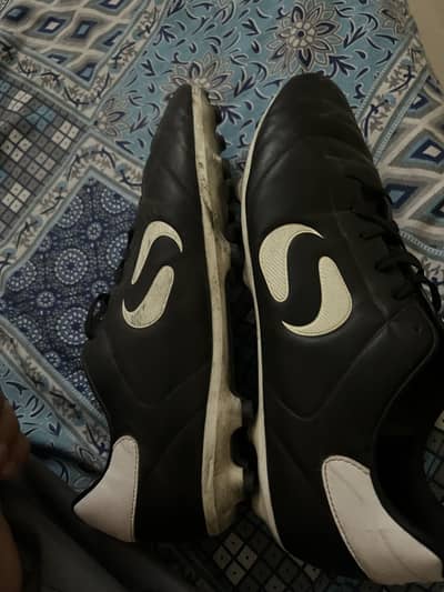 Sondico original football shoes used only 3 months on urgentsale