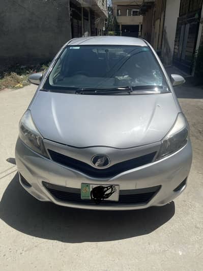 Toyota vitz 13/16