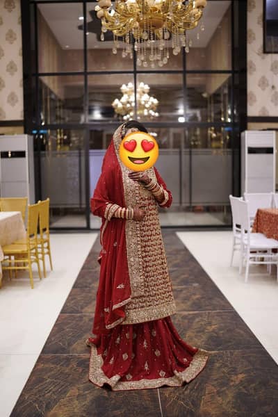 Royal Maroon barat sharara,, Heavy zari work 1 time used
