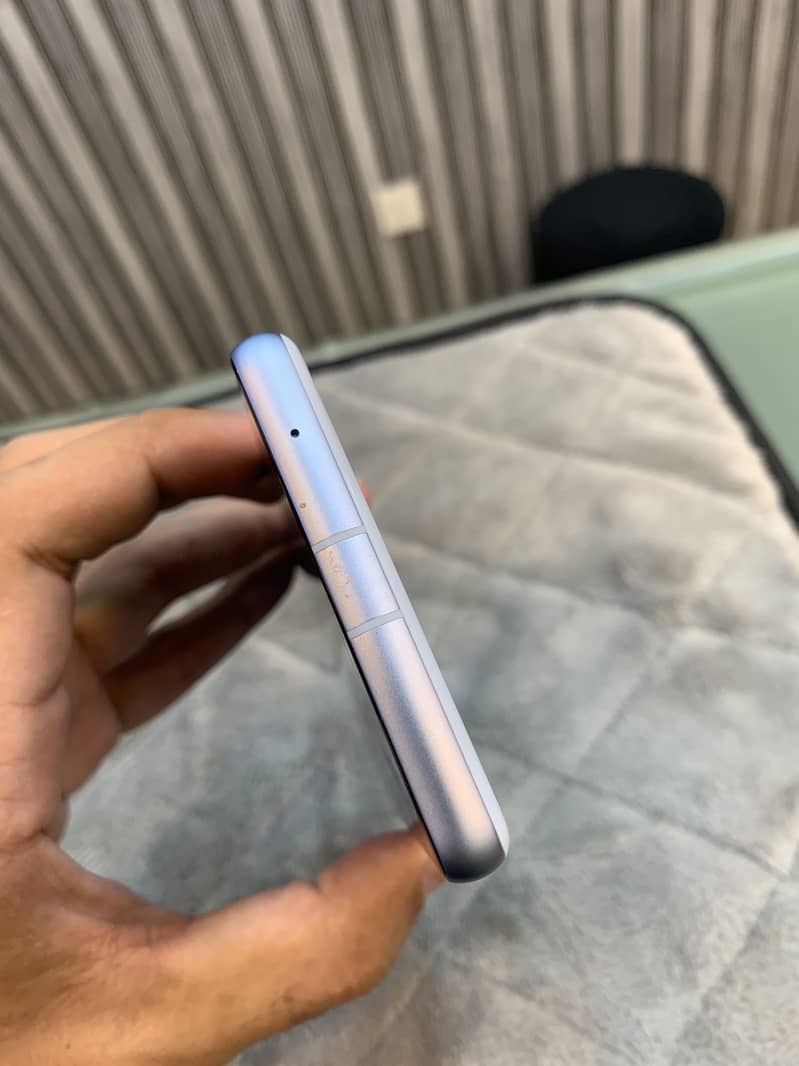 Google pixel 7a 3