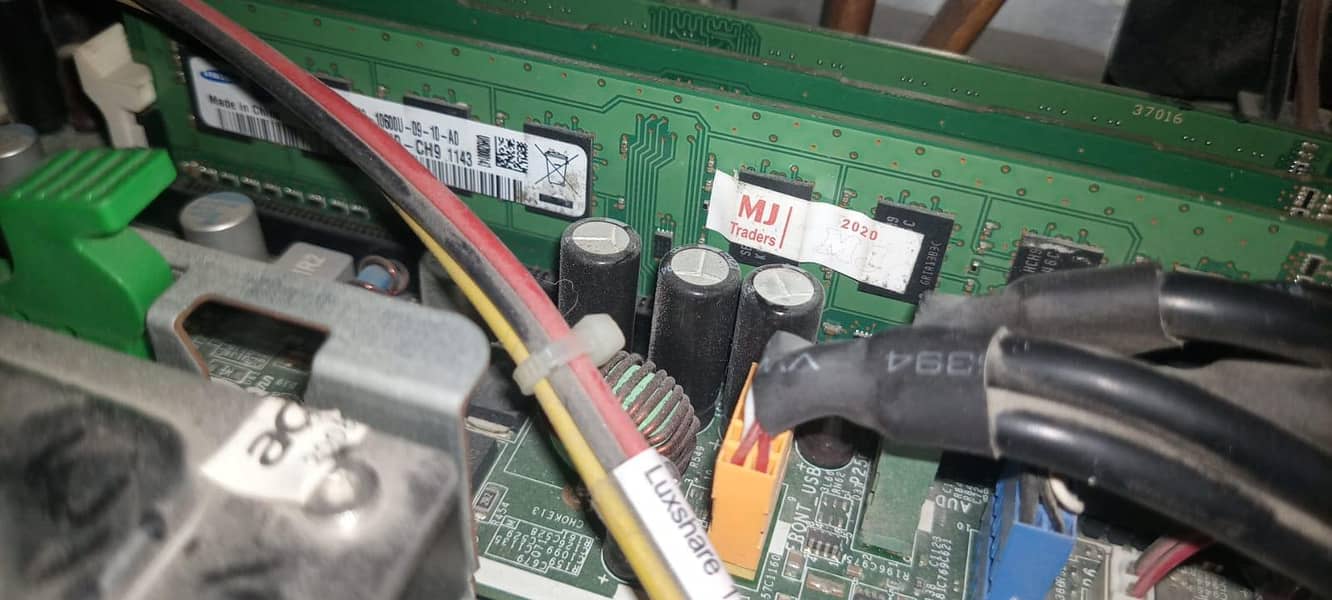 Hp. Desktop Pc 12