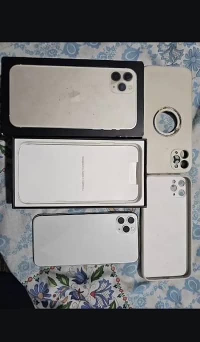 Iphone 11 pro max 256 gb Factory unlock with Box