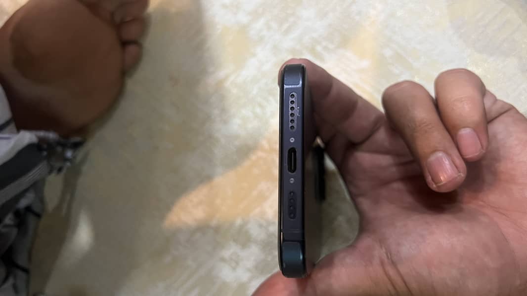 iPhone 0